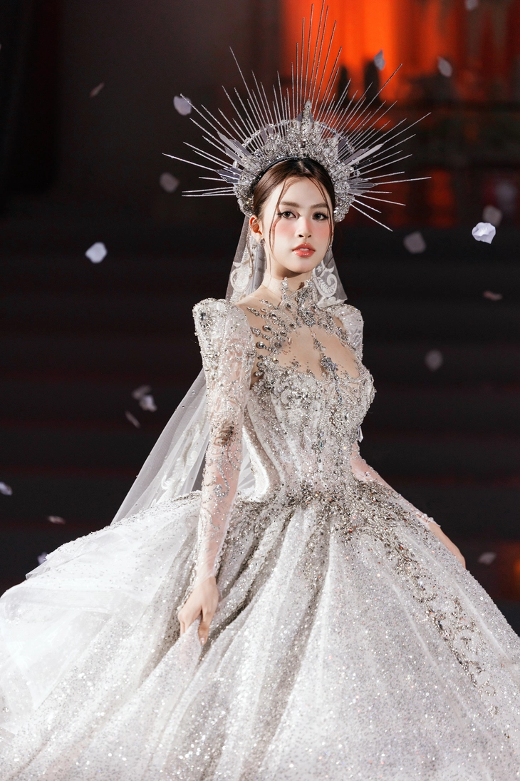 Phạm Đăng Anh Thư - Ảnh 2.