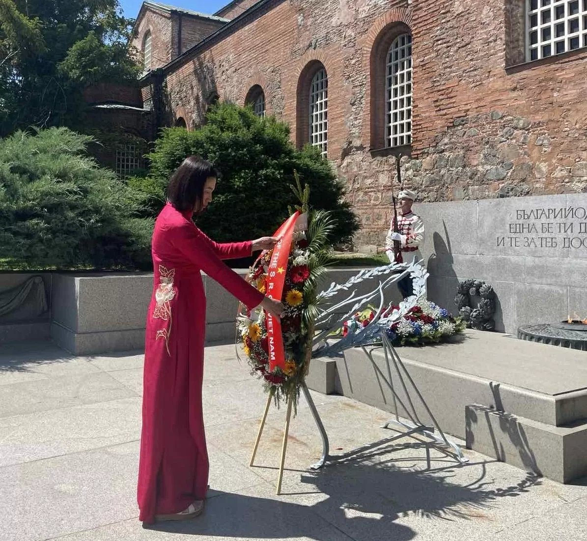 Đại sứ Nguyễn Thị Minh Nguyệt trình Thư ủy nhiệm lên Tổng thống Bulgaria