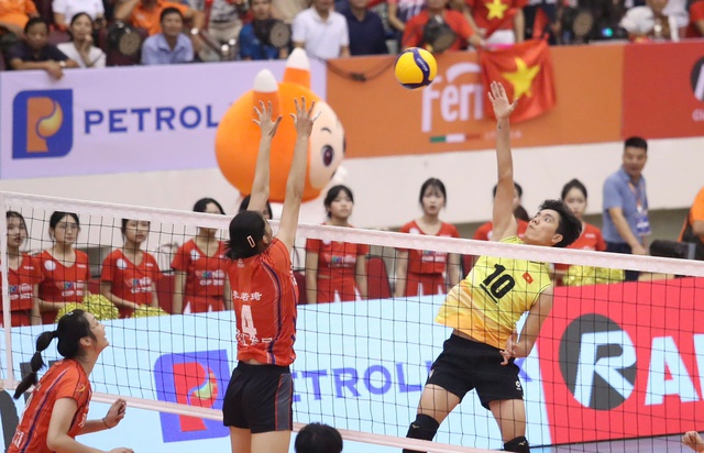 'Cỗ máy ghi điểm' Bích Tuyền báo tin không vui trước thềm giải AVC Nations Cup- Ảnh 1.