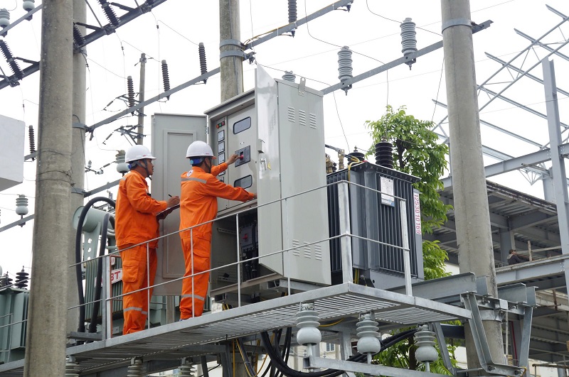 การดูแลให้มีการจ่ายไฟฟ้าอย่างมั่นคงและปลอดภัยสำหรับการสอบเข้าชั้นมัธยมศึกษาปีที่ 4 ของจังหวัด
