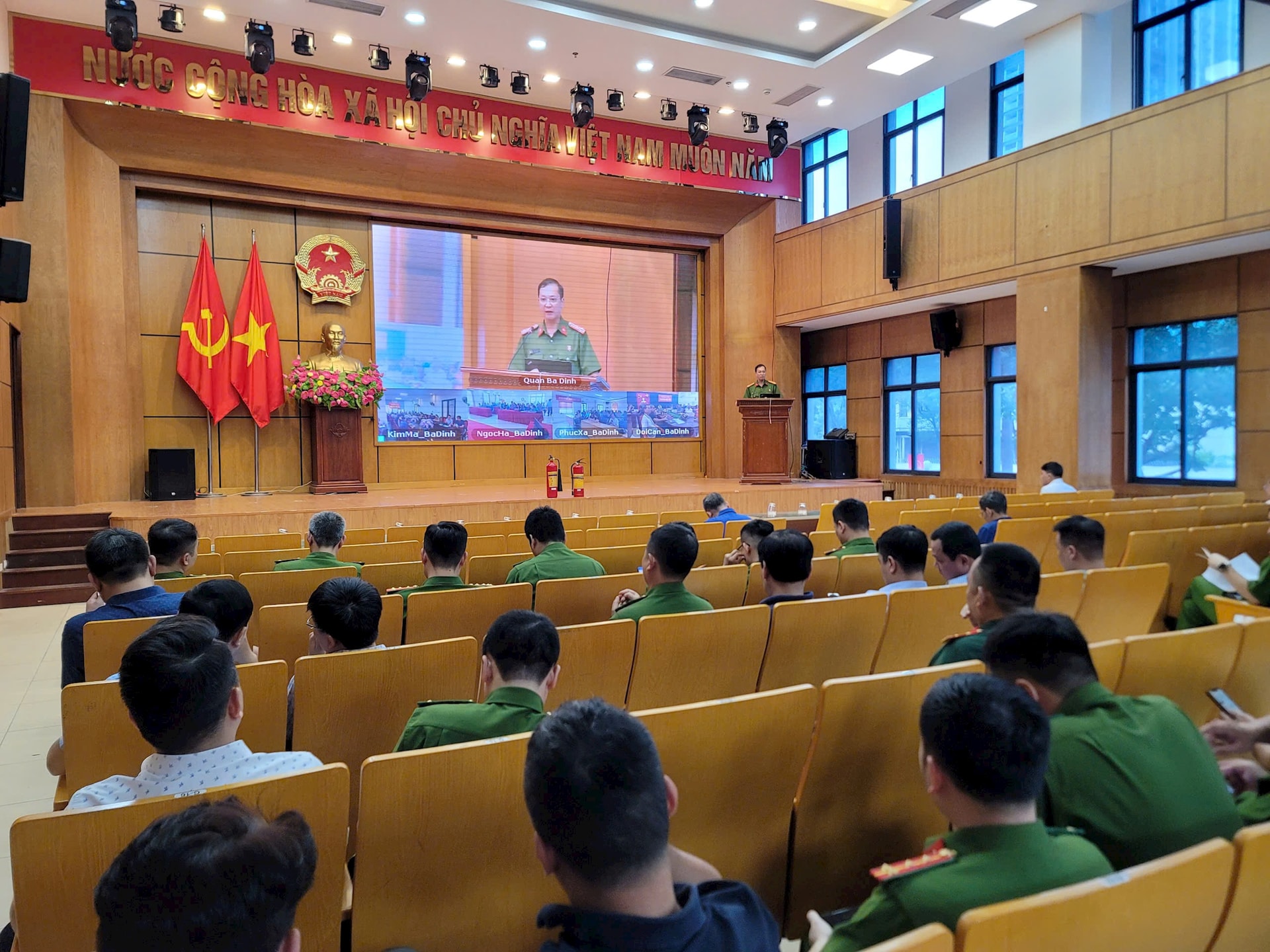 three-dinh2.jpg