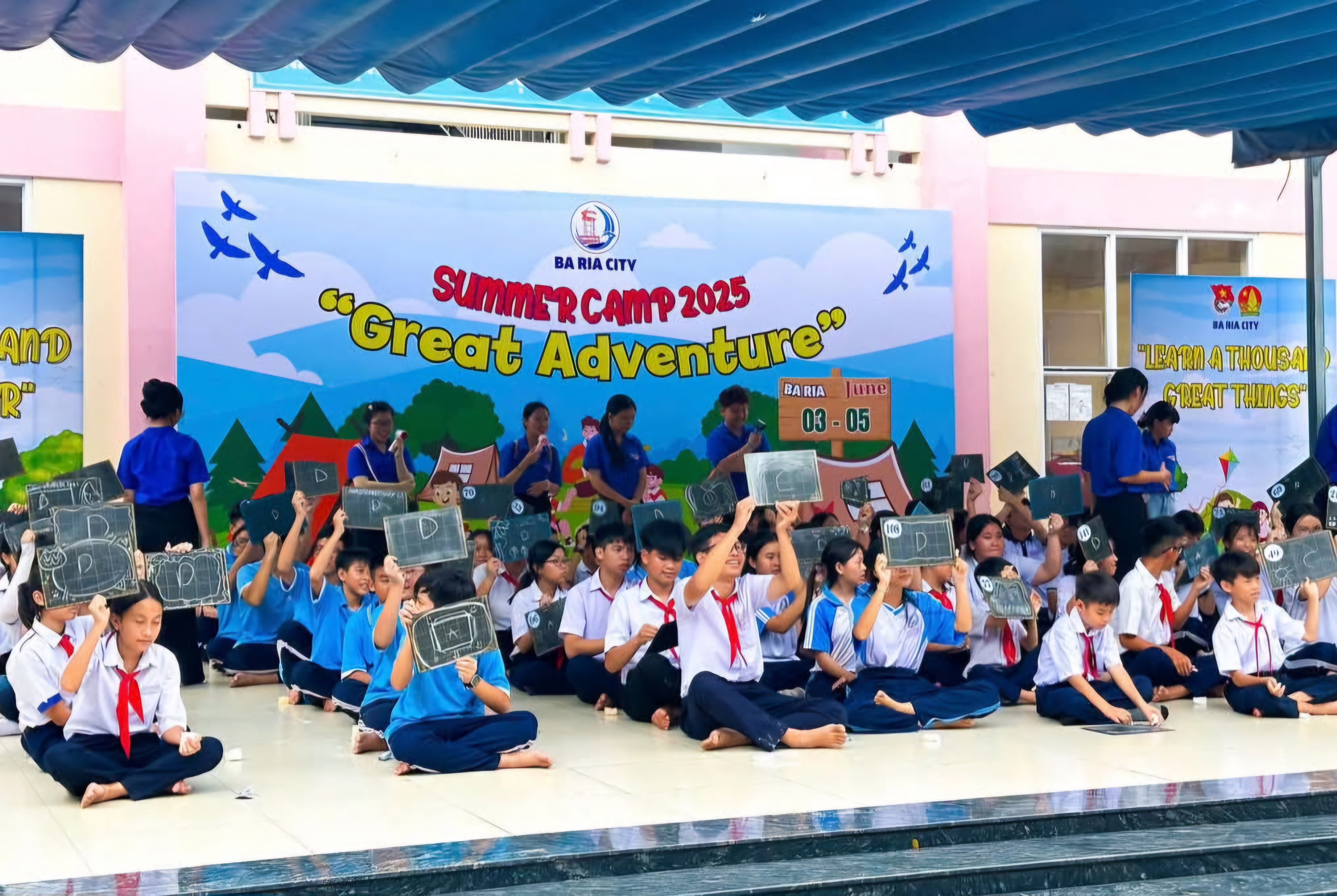 Campers participate in the IQ Arena at the summer camp in the form of the Golden Bell competition.