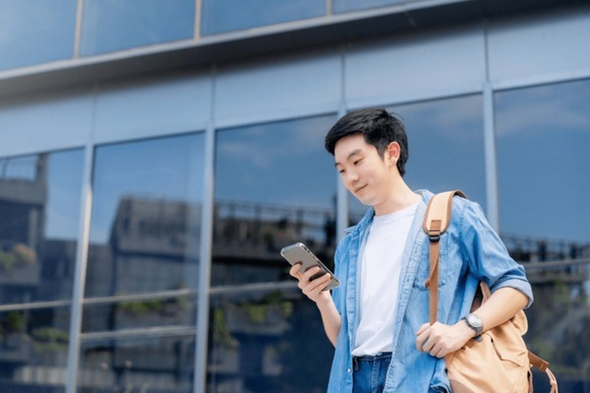 Nữ sinh khủng hoảng vì ảnh cá nhân bỗng nhiên lên web khiêu dâm - 4