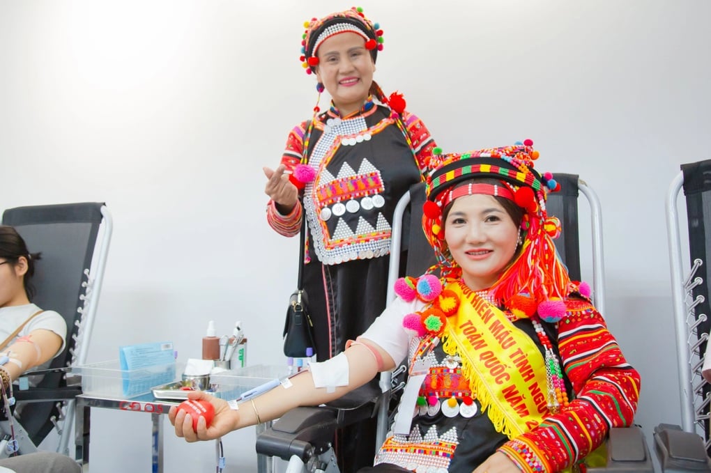 Gần 60 tuổi, người phụ nữ mong được hiến máu thêm 10 năm - 3