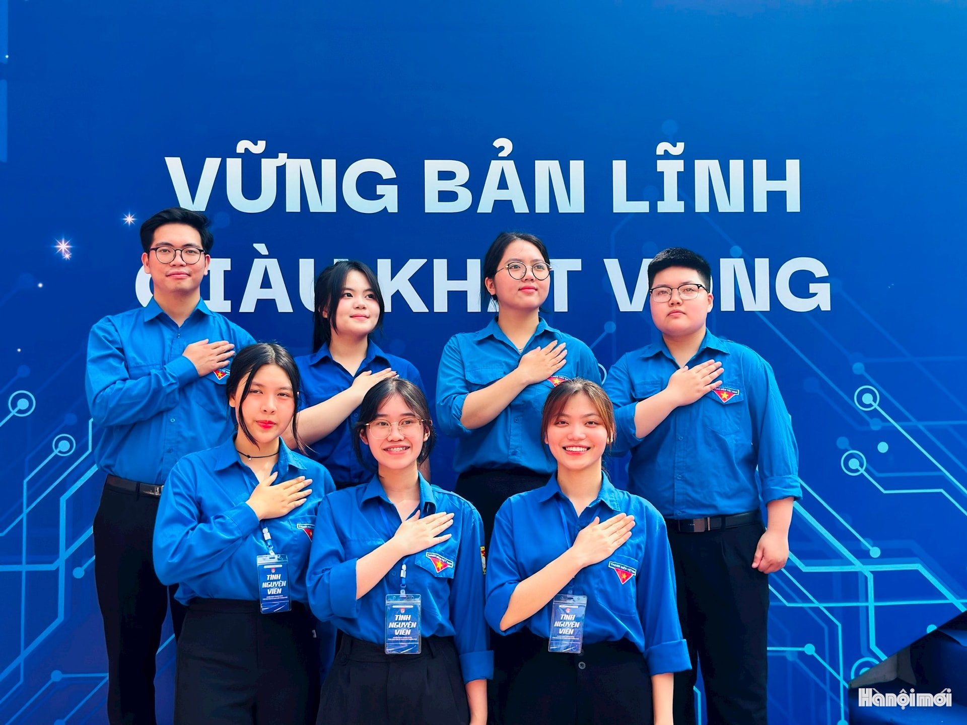 W_sinh-vien.jpg