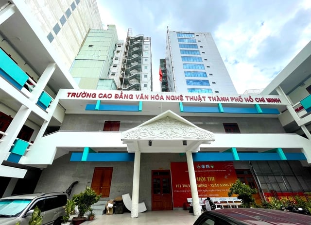 Sinh viên ‘kêu cứu’ vì không được thi tốt nghiệp theo nguyện vọng - Ảnh 1.