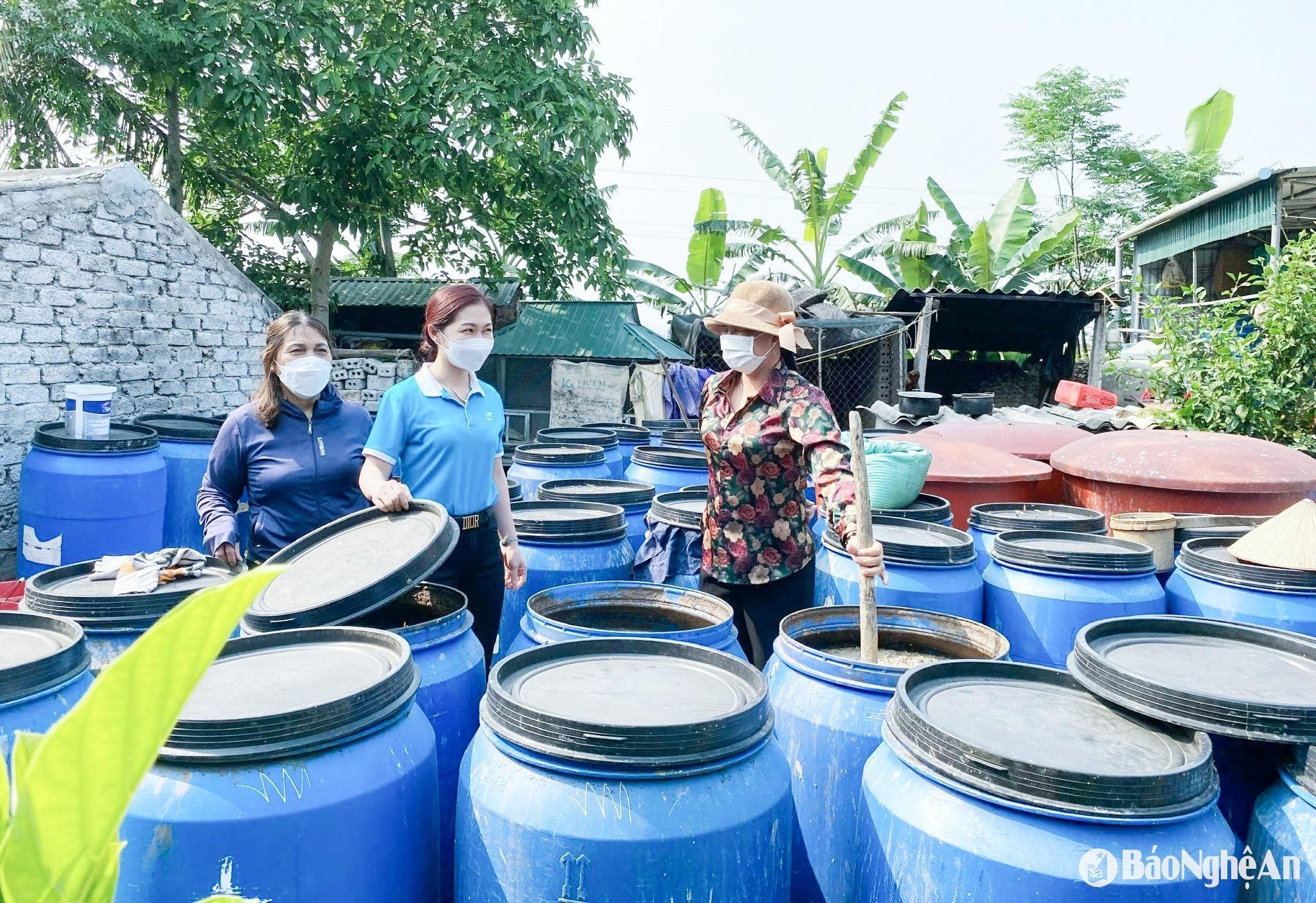  Sản phẩm nhựa đang được dùng phổ biến trong ngành nông nghiệp. Ảnh- Mai Hoa
