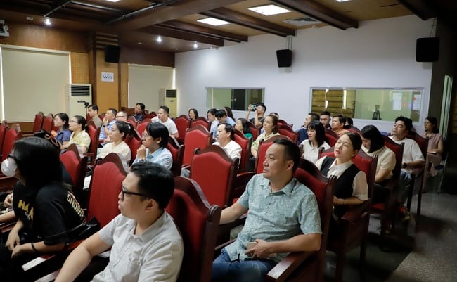Bộ VHTTDL phối hợp triển khai hợp tác đào tạo với YouTube - Ảnh 1.