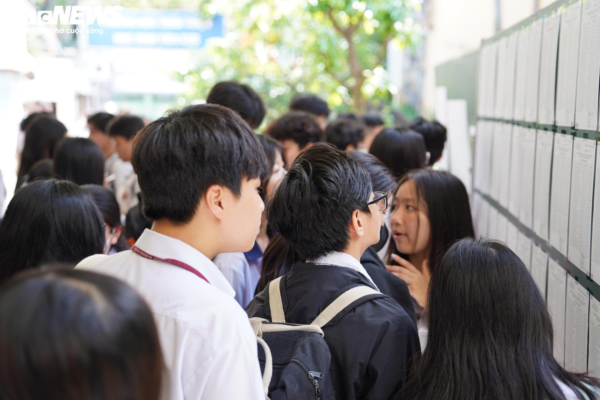 ホーチミン市で7万6000人以上の受験者が2025年の10年生入学試験の受験手続きを完了 - 6