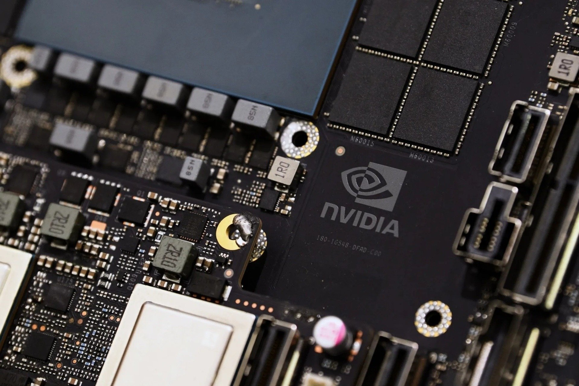 Nvidia الأخ 1
