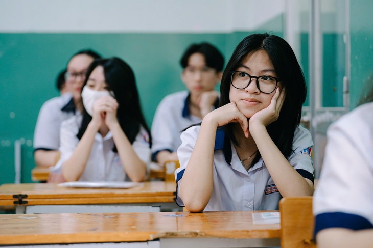 Hơn 70.000 thí sinh TP.HCM làm thủ tục thi lớp 10: Những lưu ý của giám thị đối với thí sinh - Ảnh 6.