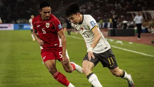 ライブインドネシア対中国1-0（H2）：両チームが激しく戦う写真15