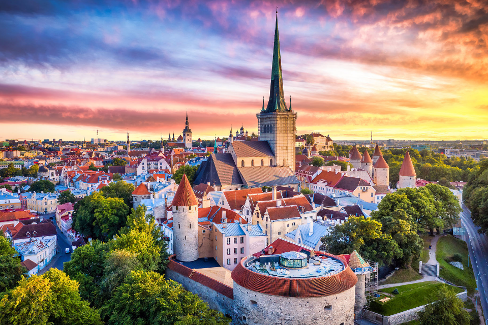 ធ្វើដំណើរទៅកាន់ទីក្រុង Tallinn ប្រទេសអេស្តូនី - មានអារម្មណ៍អាឡោះអាល័យនៅអឺរ៉ុប