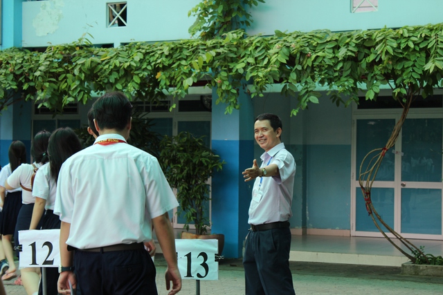 Thi lớp 10 TP.HCM: 'Tuyệt đối chú ý giờ giấc kẻo lỡ dở 9 năm đèn sách' - Ảnh 4.