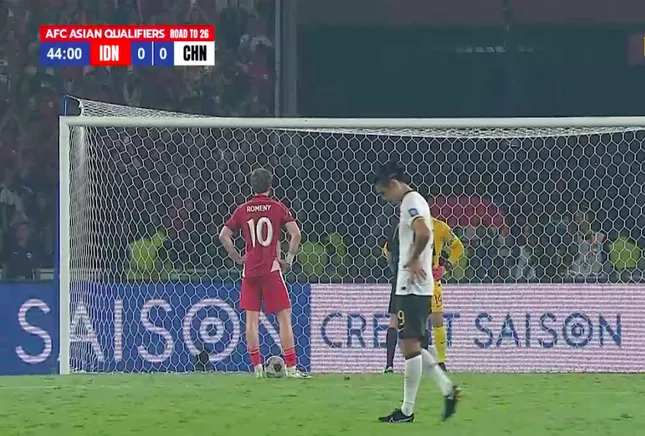 ライブインドネシア対中国1-0（H2）：両チームが激しく戦う写真6