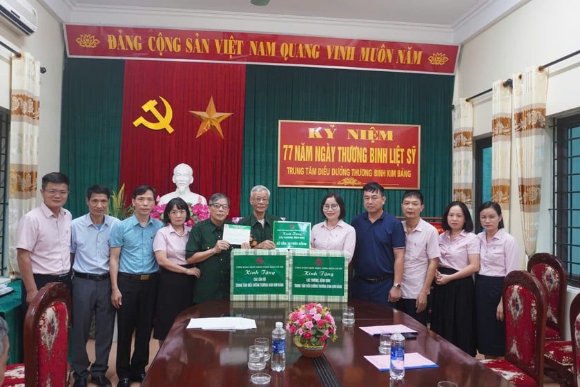 បុគ្គលកម្រិតខ្ពស់ និងសមូហភាពនៃមូលនិធិឥណទានប្រជាជនខេត្ត Ha Nam។
