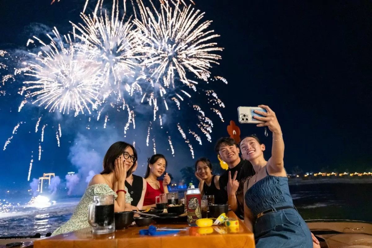 បទពិសោធន៍ពេលយប់ដែលត្រូវតែសាកល្បងនៅទីក្រុង Da Nang ក្នុងរដូវបុណ្យកាំជ្រួច