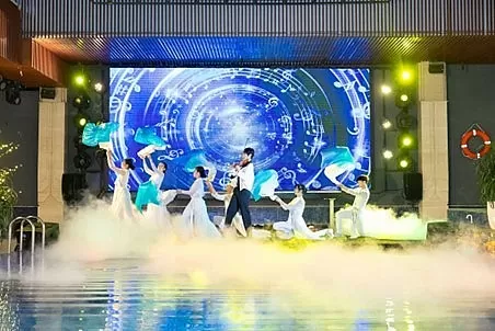Sự kiện “Vũ khúc Chạm” là một cuộc hẹn giữa nghệ thuật và trái tim con người, từ đó mở ra hành trình của Quà Tặng Tương Lai. (Ảnh BIDV MetLife)