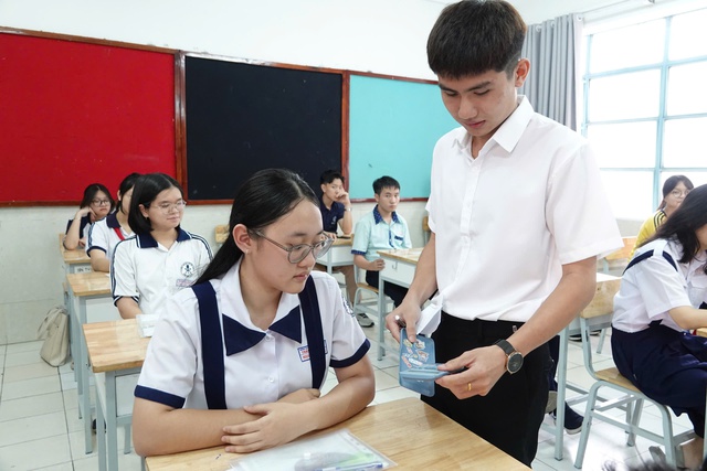 Lưu ý quan trọng về máy tính khi thi lớp 10 tại TP . HCM năm 2025 - 2026 - Ảnh 1.