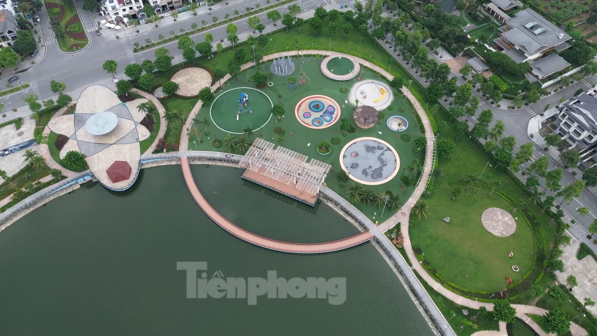 'Roll call' of park projects with violations in Hanoi photo 12