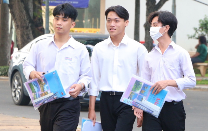 Mùa tuyển sinh năm nay, nhiều trường đại học đột ngột "khai tử" khối C00. (Ảnh minh hoạ)