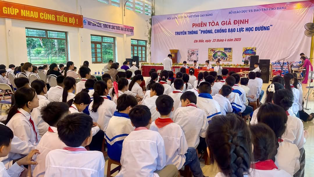 Hội LHPN Cao Bằng truyền thông "Phòng, chống bạo lực học đường"- Ảnh 1.