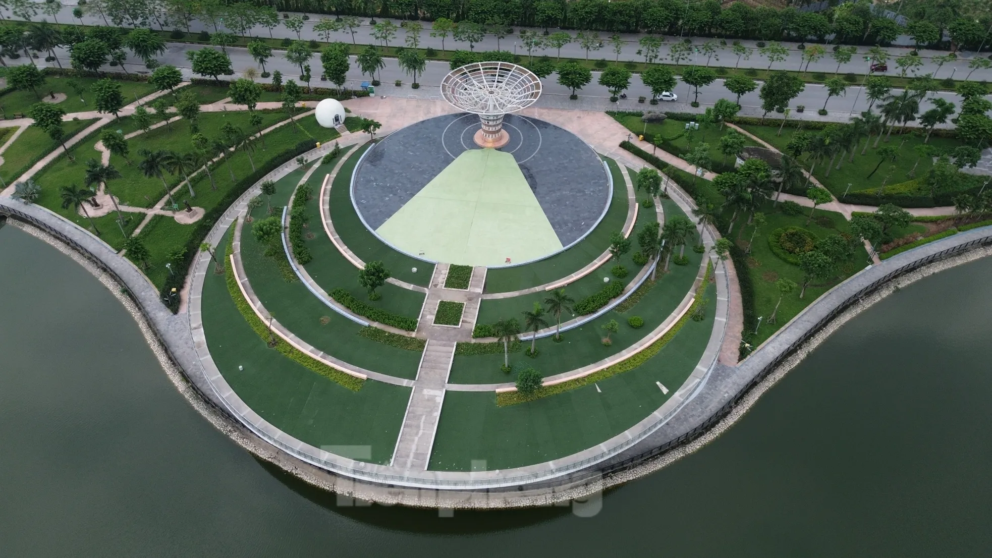 'Roll call' of park projects with violations in Hanoi photo 10