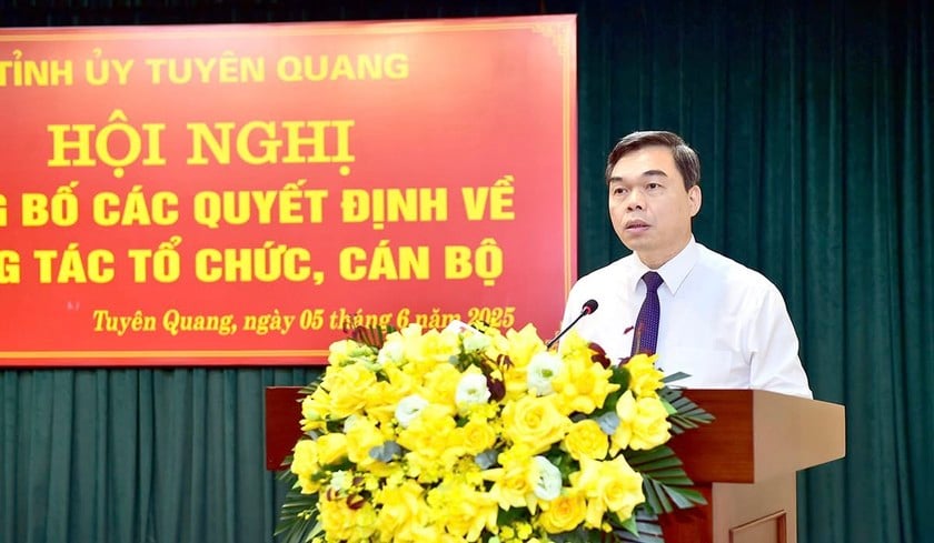 Ông Ma Thế Hồng, Phó bí thư tỉnh Tuyên Quang phát biểu nhận nhiệm vụ.