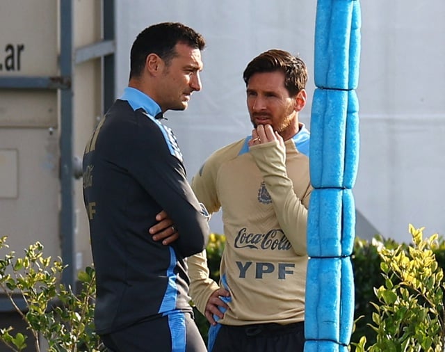 Messi vừa đến Chile đã xảy ra sự cố - Ảnh 2.