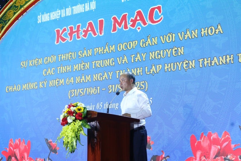 Phó Giám đốc Sở Nông nghiệp và Môi trường Hà Nội Nguyễn Đình Hoa phát biểu tại sự kiện. Ảnh: Ngọc Nga