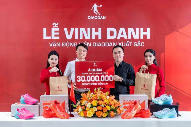 เฉียวตันยกย่องรองชนะเลิศการแข่งขัน VnExpress Marathon Ha Long 2025 ภาพที่ 3