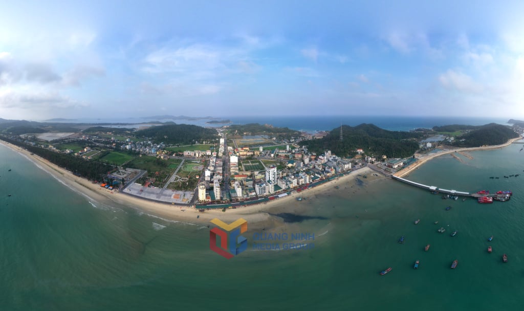 2Quang cảnh đảo Cô Tô trên cao đẹp như bức tranh