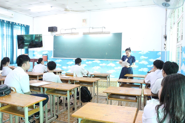 Thi lớp 10 TP.HCM: 'Tuyệt đối chú ý giờ giấc kẻo lỡ dở 9 năm đèn sách' - Ảnh 6.