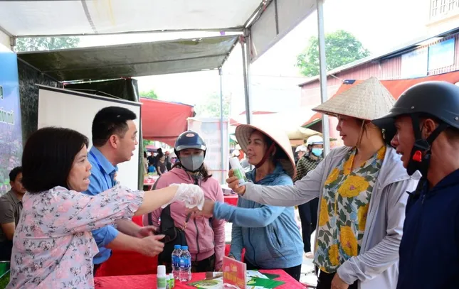 វិធីកាត់បន្ថយភាពក្រីក្រប្រកបដោយនិរន្តរភាពសម្រាប់កសិករ Lang Son រូបថត ១
