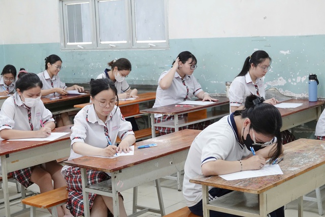 Bí quyết ôn thi tốt nghiệp THPT đạt điểm cao: Hóa học với dinh dưỡng, sức khỏe - Ảnh 1.