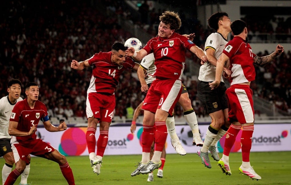 صحيفة إندونيسية تعلق على فوز المنتخب المحلي التاريخي في تصفيات كأس العالم - 1