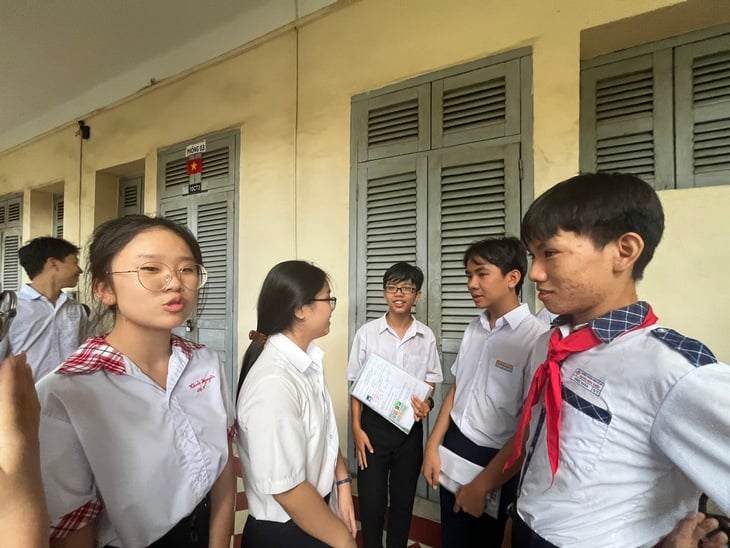 lớp 10 - Ảnh 3.