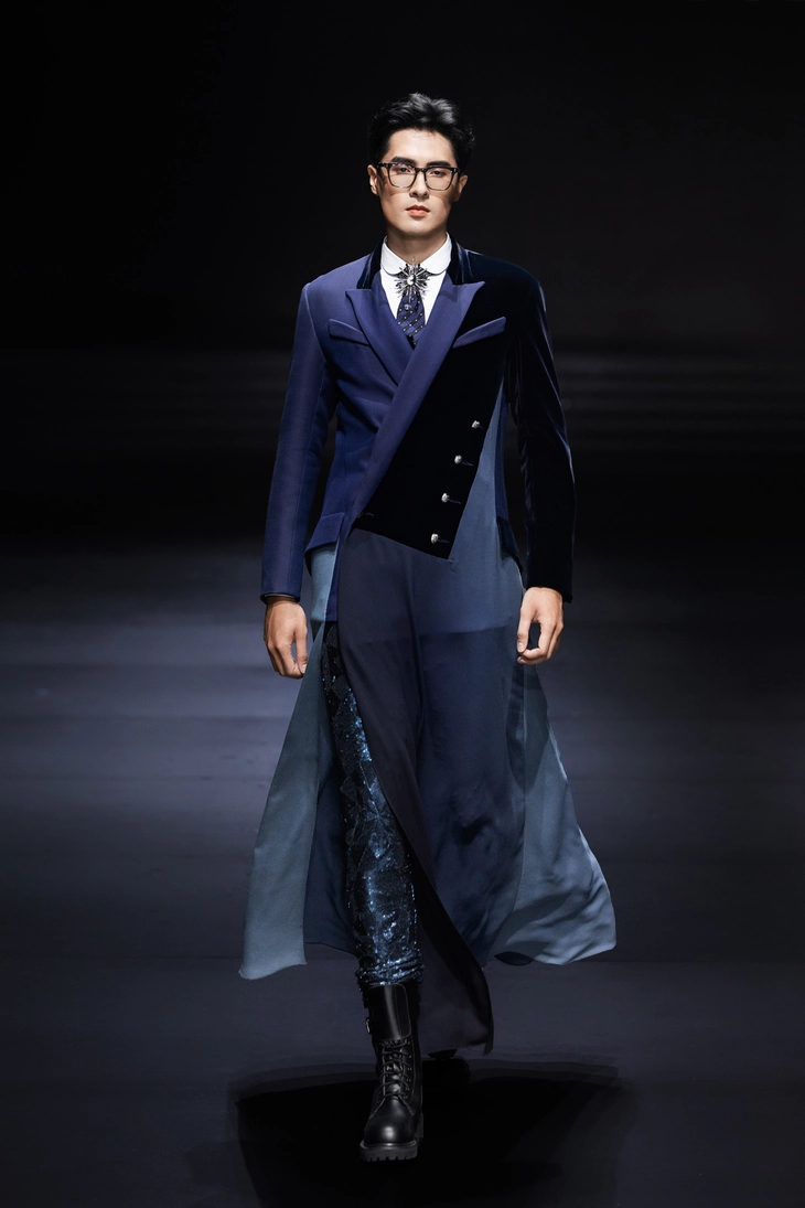 Haute Couture  - Ảnh 8.