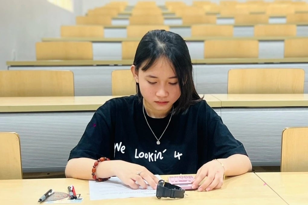 Tiết lộ lý do giám thị làm thí sinh mất 30 phút trong kỳ thi ĐH lớn nhất - 1