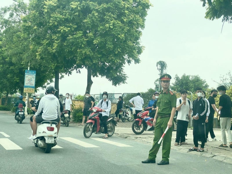 សិស្សហាណូយជិត 103,000 នាក់ប្រកួតប្រជែងដើម្បីចូលរៀនថ្នាក់ទី 10 -0