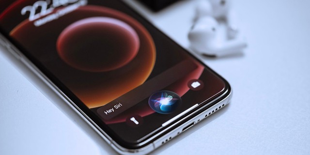 Apple sắp cho Siri 'về vườn' sau hơn một thập kỷ? - Ảnh 1.