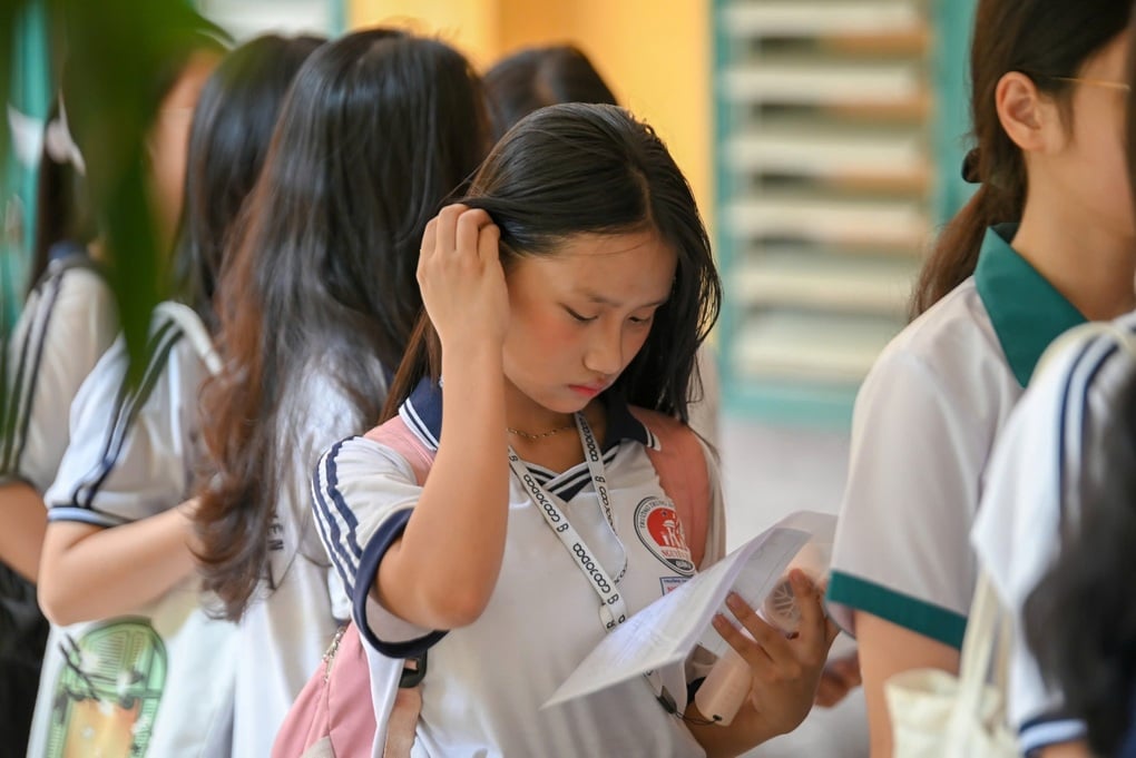 Học sinh TPHCM bước vào môn thi lớp 10 đầu tiên, đề văn ra như thế nào? - 1