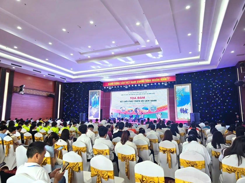Quang cảnh buổi tọa đàm