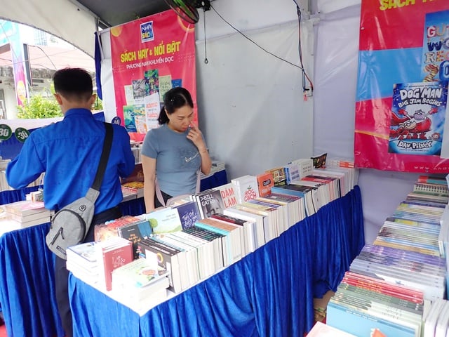 Lan tỏa văn hóa, kết nối cộng đồng tại Lễ hội sách Khánh Hòa 2025- Ảnh 2.