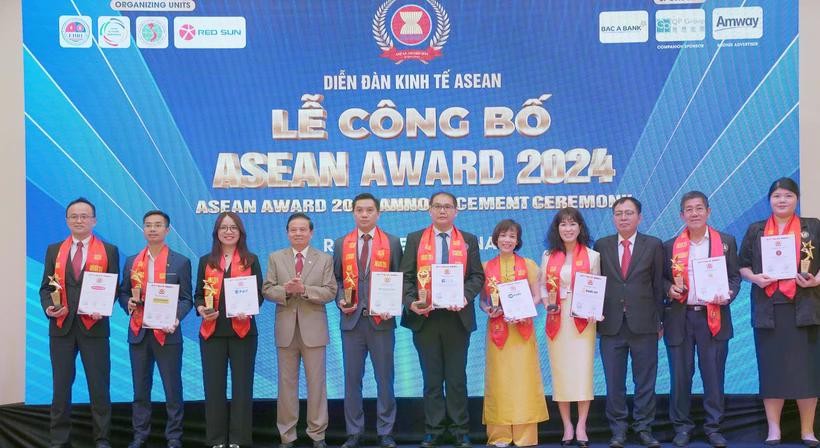 Các doanh nghiệp được ghi danh tại Lễ công bố ASEAN Award 2024.