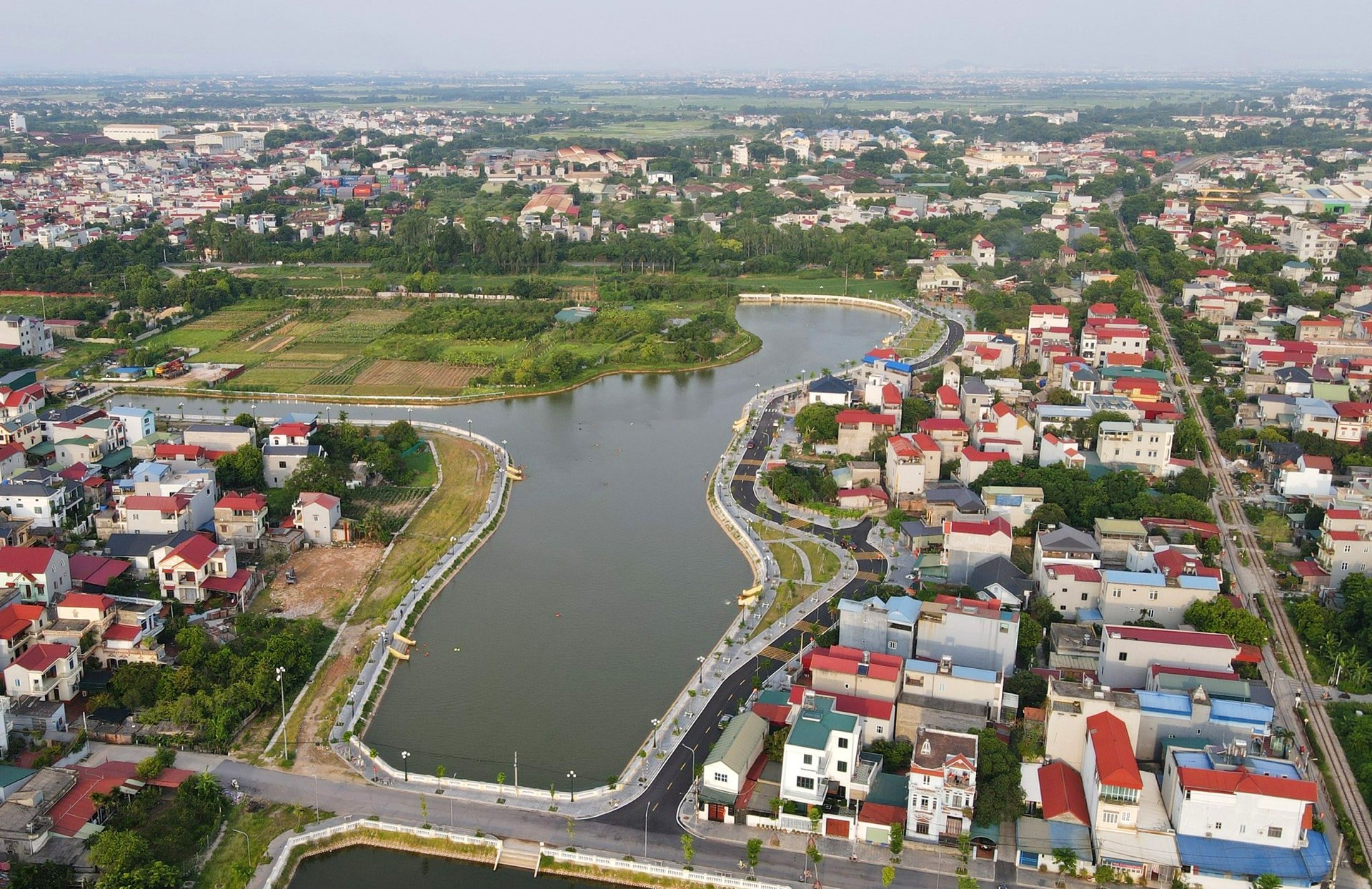 Dien-mao-nong-thon-moi-trang-tai-xa-tien-duong-huyen-dong-anh-.-anh-quang-thai.jpg