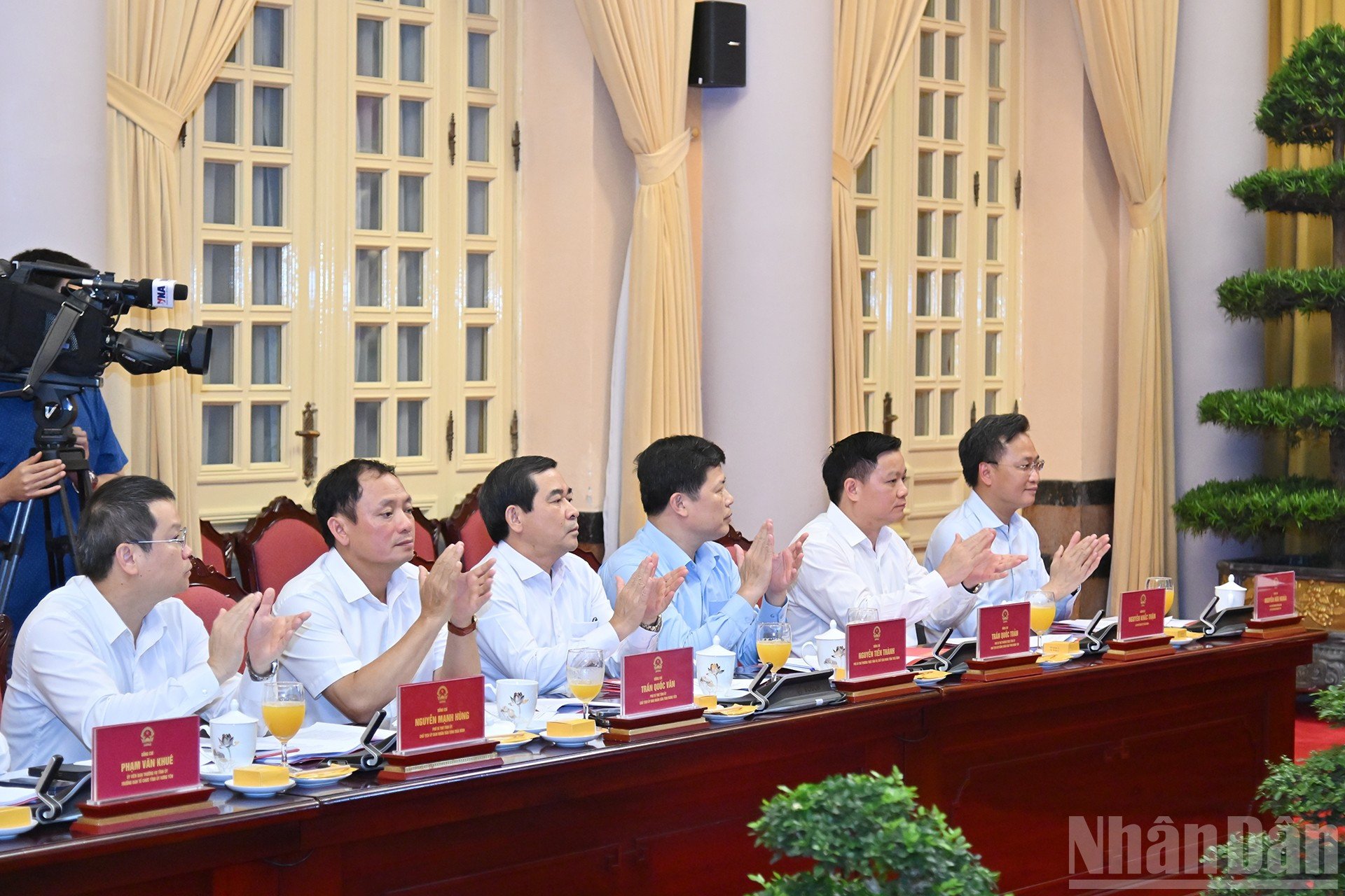ndo_br_3-4138.jpg