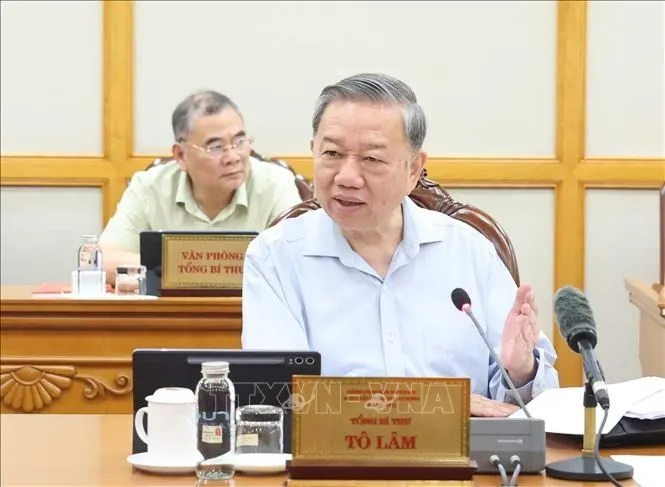 Anh TBT To Lam hop Bo Chinh tri - TTXVN.jpg