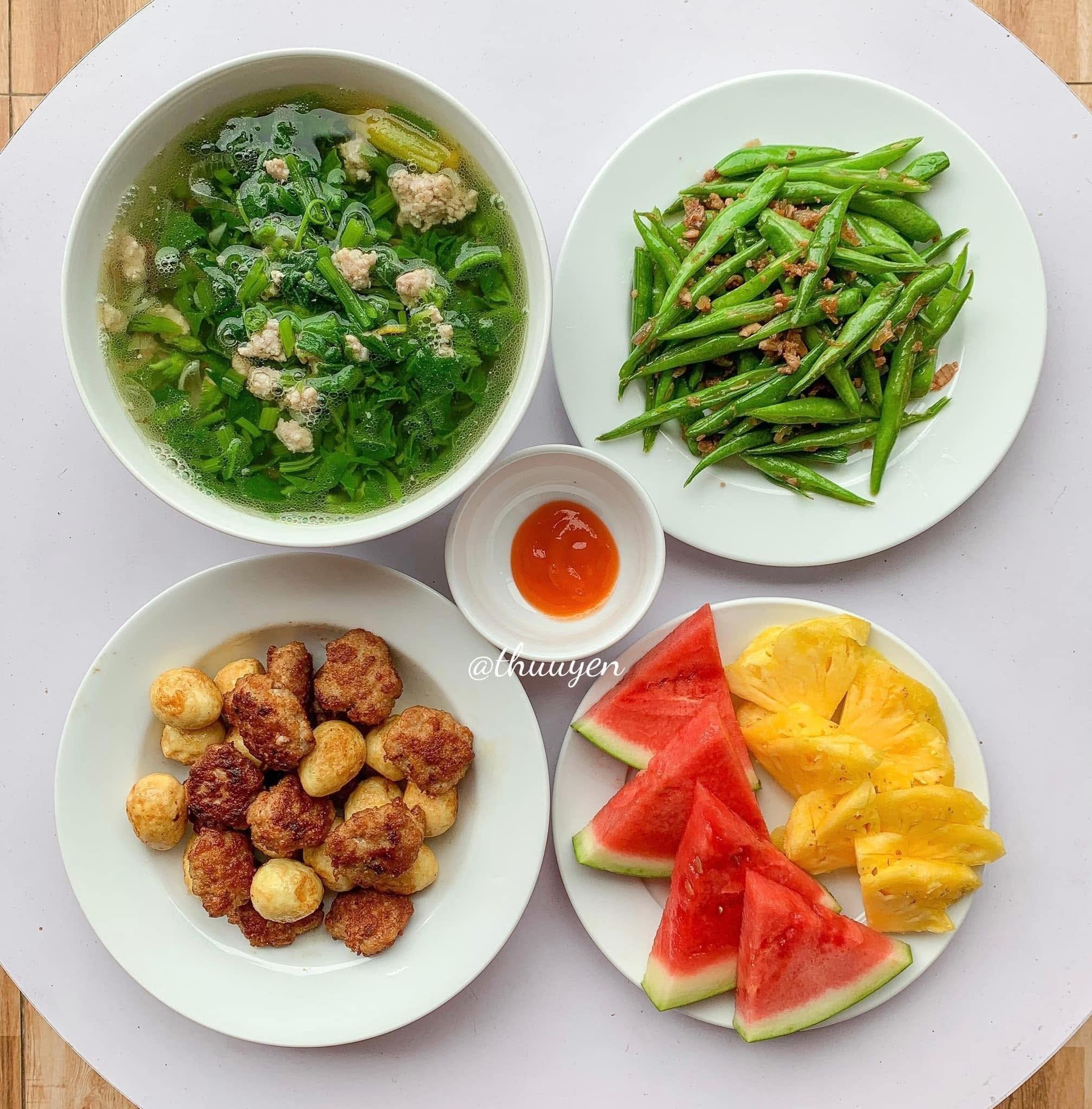 Muốn ăn ngon đủ chất mà không lăn tăn nghĩ món - lưu ngay 15 mâm cơm 'xịn sò' này- Ảnh 8.