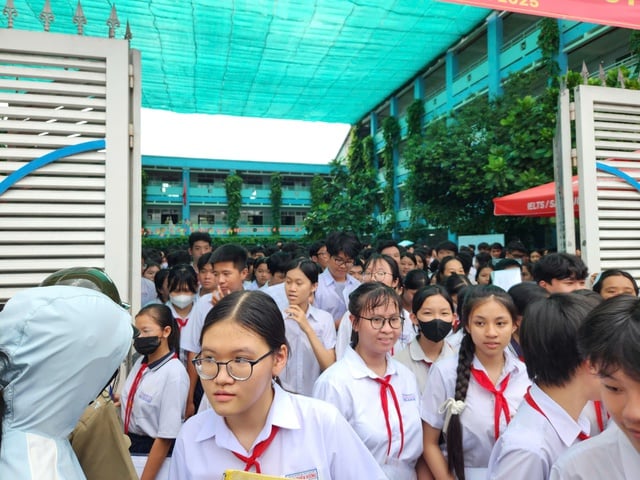 Rất dễ làm lạc đề thi văn lớp 10 TP.HCM nếu chỉ đọc qua loa, vì sao? - Ảnh 5.